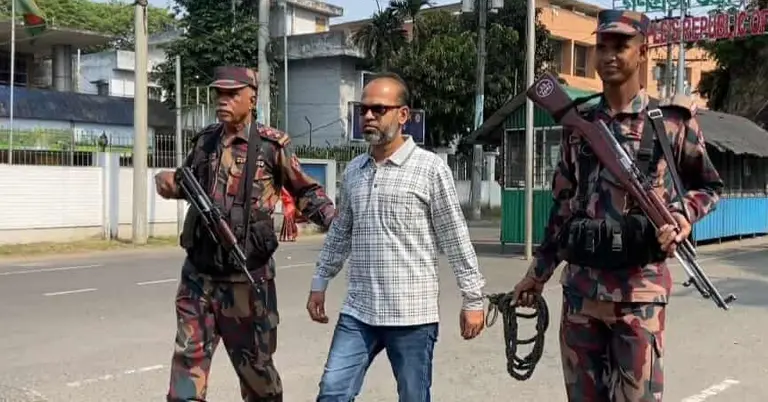 বিজিবি হাতে আটককৃত